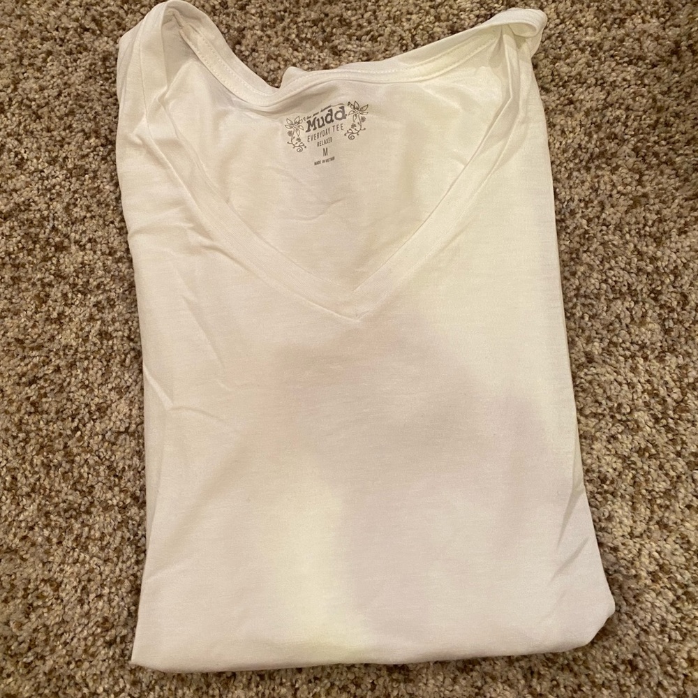PLAIN WHITE TEE / BUNDLE W OTHER ITEMS